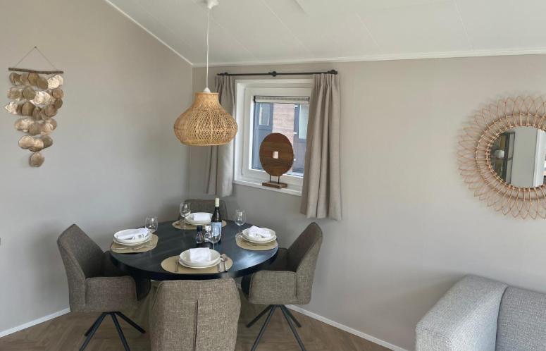 Chalet In Dishoek *